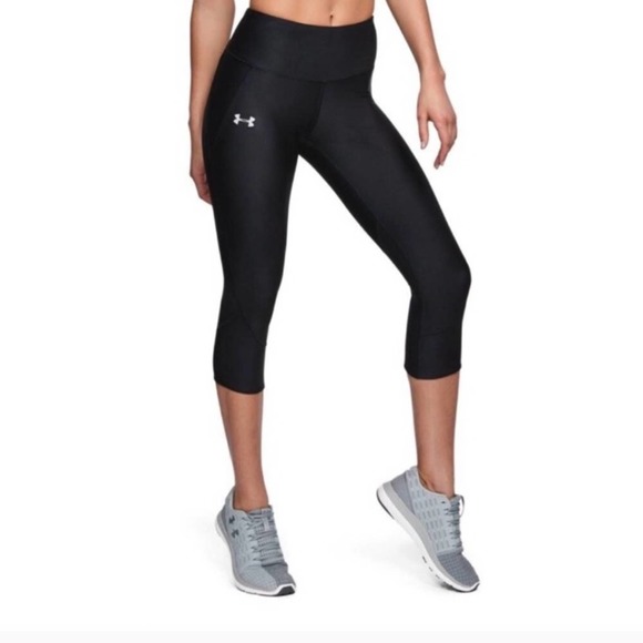Under Armour Cropped Fitness Workout Gym Pants - Picture 1 of 6